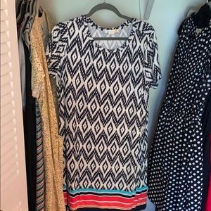 Abstract print T-shirt dress.